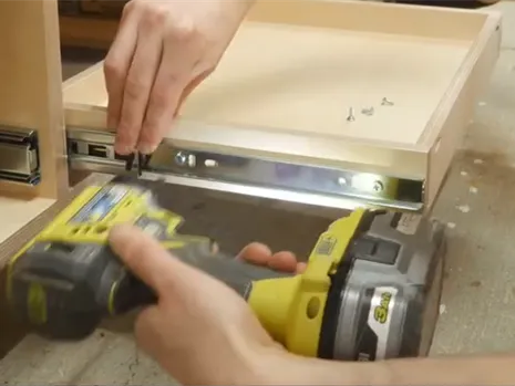 How to Install Drawer Slides- Slides Installation(4)